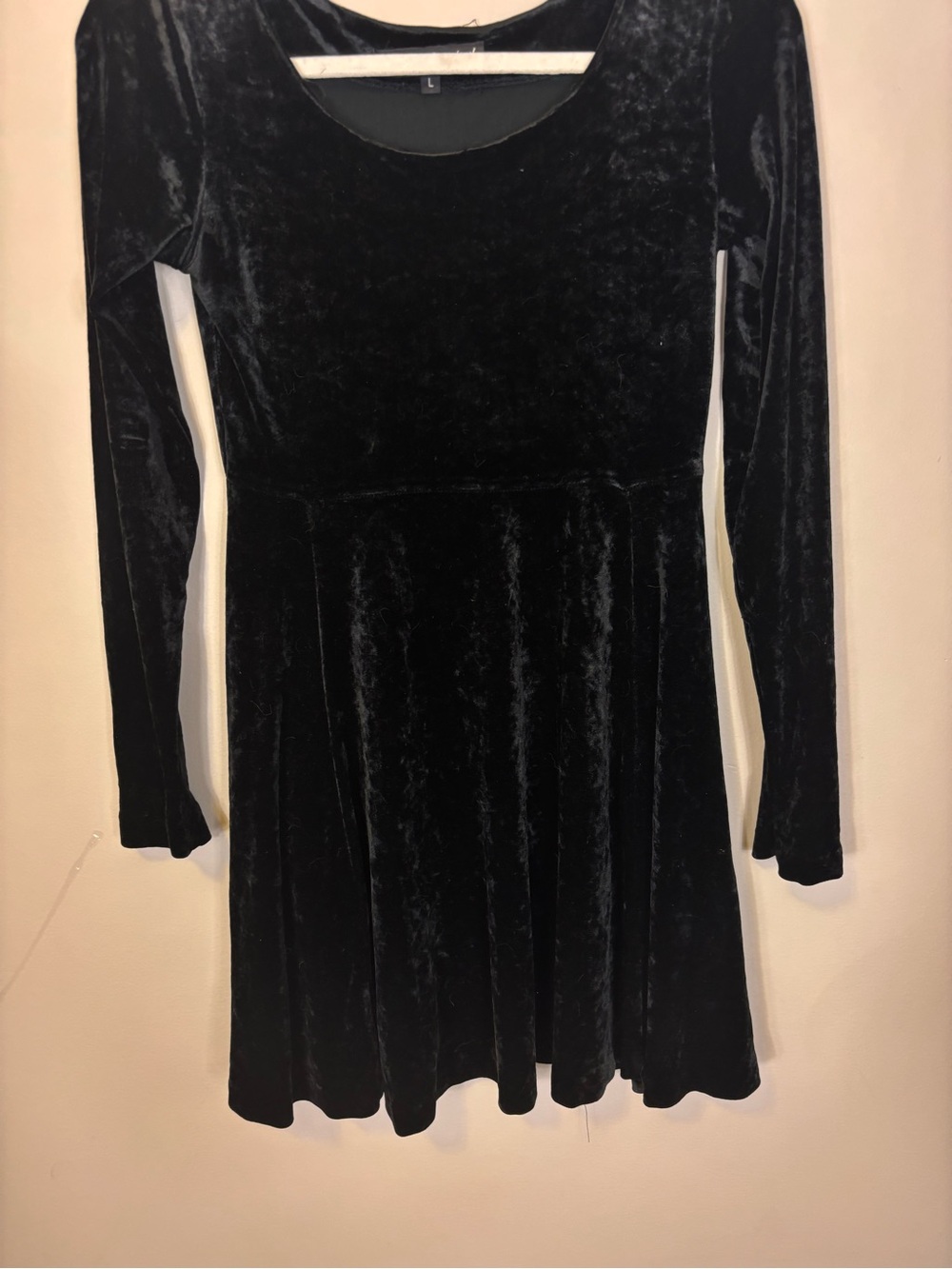 Betsey Johnson Black Velvet Scoop Neck Long Sleeve Skater Dress Large - Picture 4 of 6